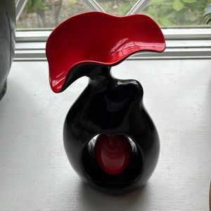 Unique Ceramic Vase in Black and Red Color